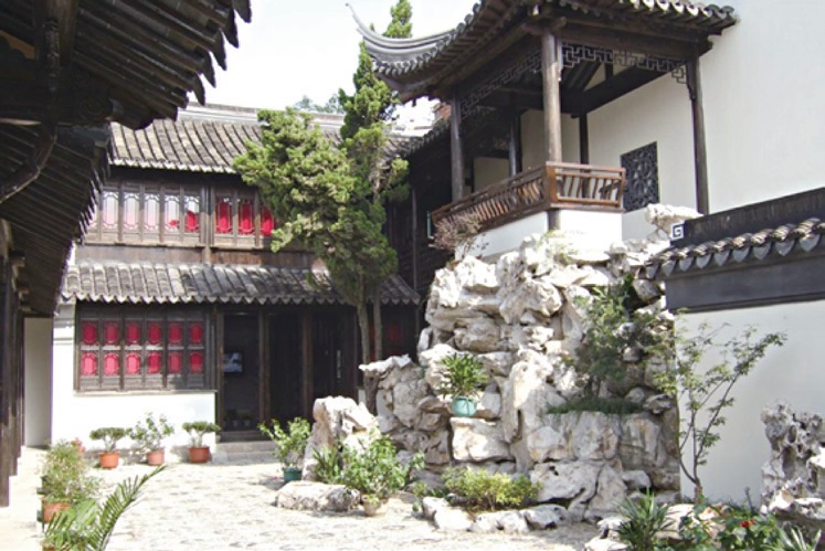 孙冶方纪念馆前院.jpg