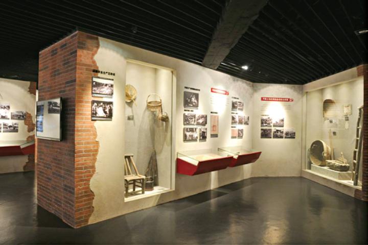“社会主义革命和建设时期”展厅.jpg