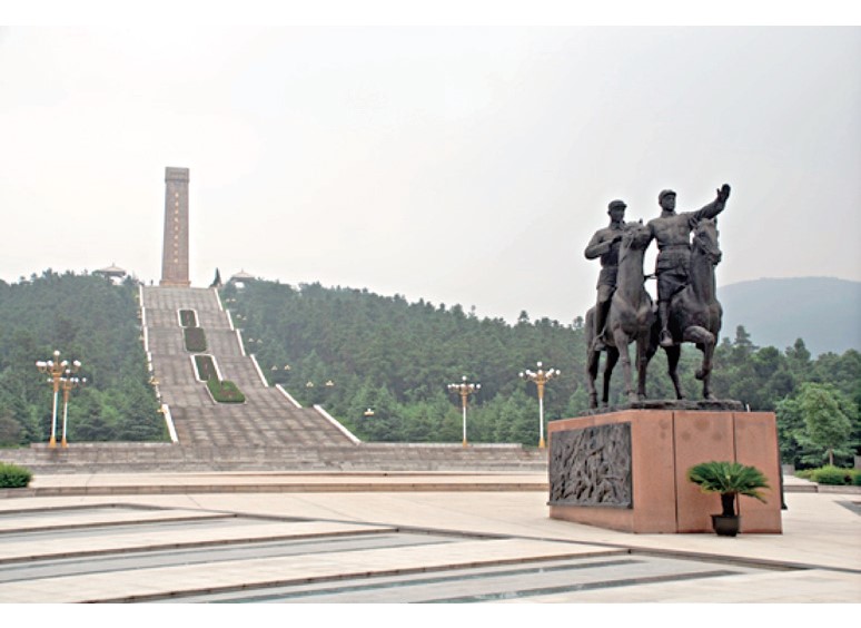 茅山全景.jpg